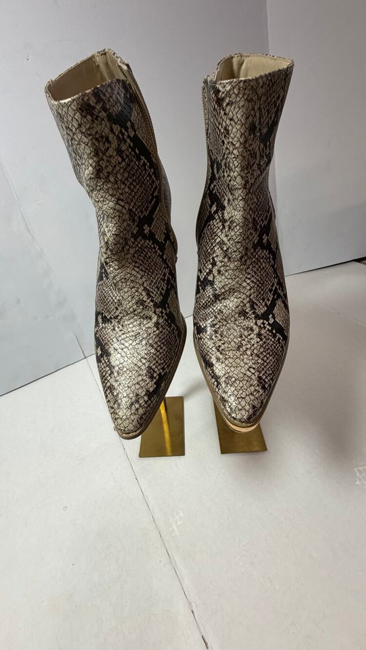Coconuts by Matisse Going West Womens 10M Western Dress Ankle Boots Snake Zip